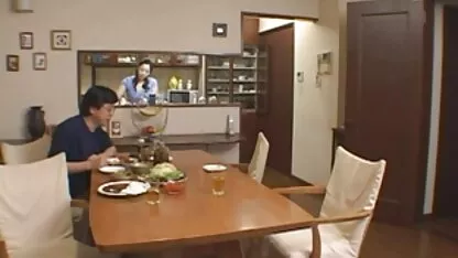 Mẹ, mẹ trong bếp phim sex vung trom vietsub
