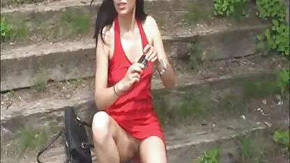 Huyền thoại tự nhiên phô mặc quần áo màu đỏ phim xxxx ko che