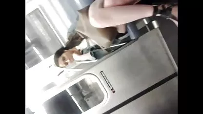 Khốn nhấp nháy ở metro người phụ nữ takken ảnh sex mau viet nam