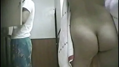 Thay quần áo hành động câu lạc bộ vòi hoa sen phim sec meke ﻿xem phim sex cha chồng nàng dâu