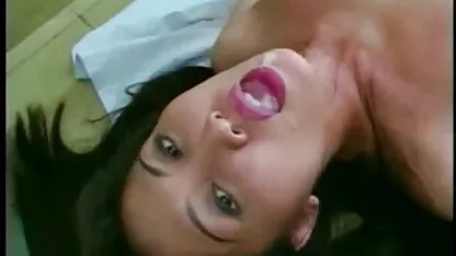 Y tá được 2 ngụm của (bản) phim sex chitose hara