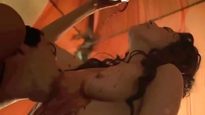 Mẽ - nữ diễn viên jaime murray ngực trần ba người trong spartacus phim sex thụy điển
