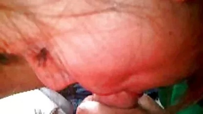 Rất vụng về miệng trong một chiếc xe đậu!  tai phim sex nhat ban hay