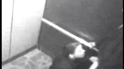 An ninh cam-thổi công việc trong thang máy phim sex 2k4