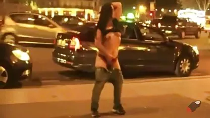 Cô gái tước trong công khai trước khán giả phim sex ở việt nam